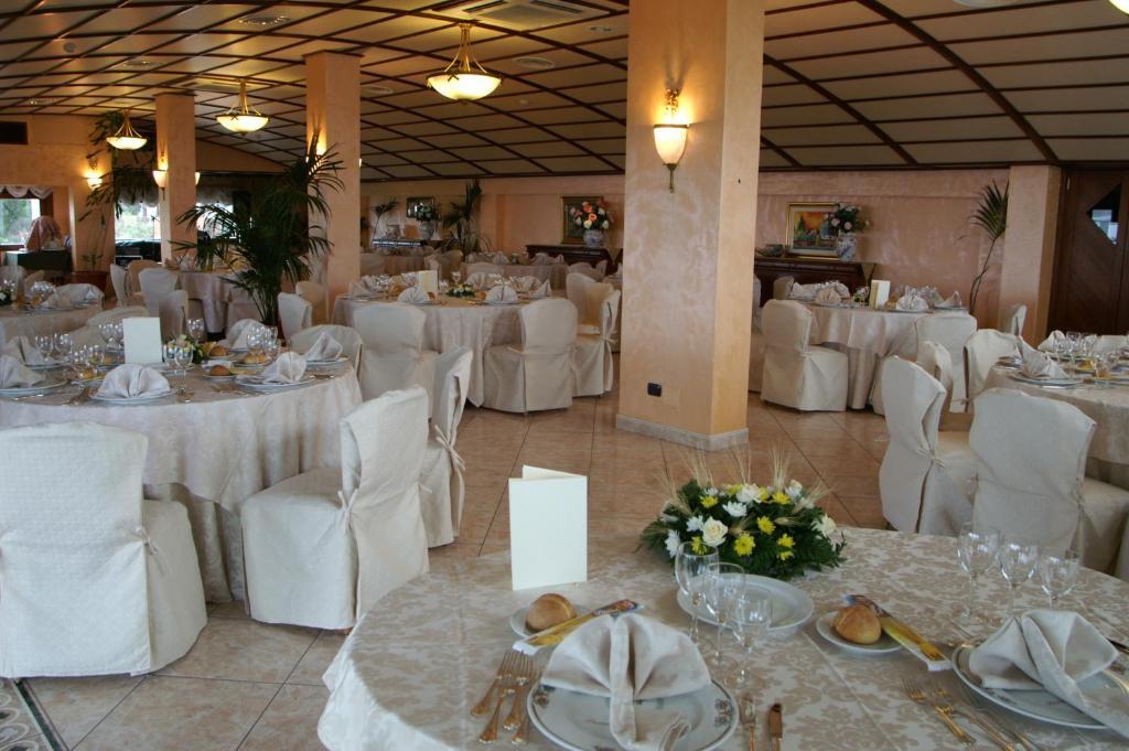 Hotel Primavera Dell'Etna Zafferana Etnea Exterior photo