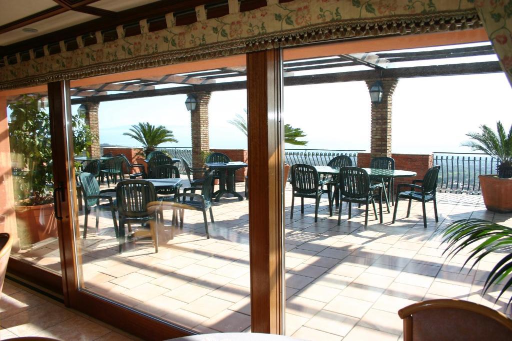 Hotel Primavera Dell'Etna Zafferana Etnea Exterior photo